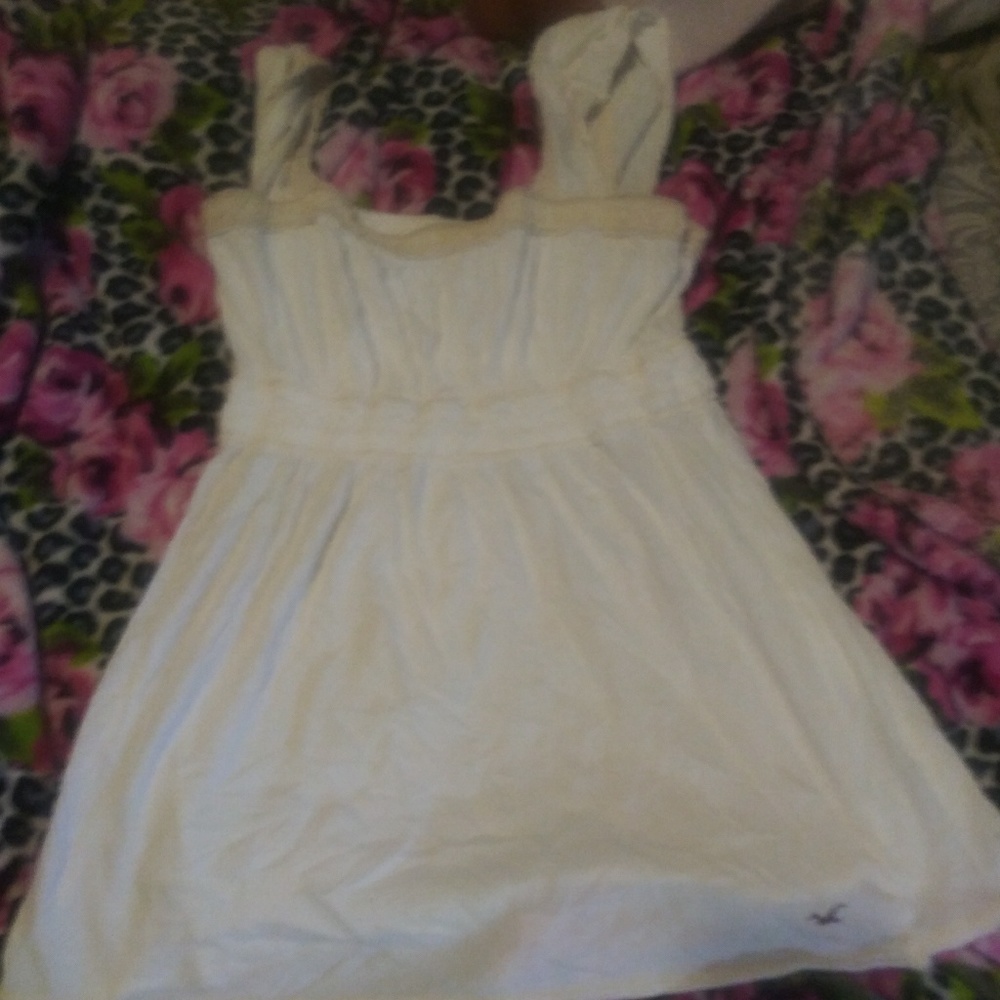 Hollister white large